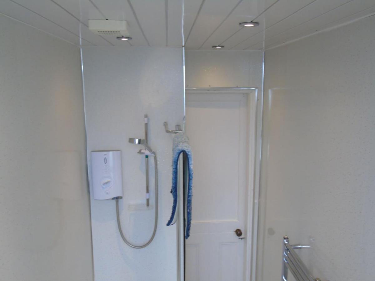 Snug - Tearlag Apartment Helensburgh Luaran gambar